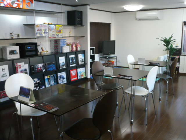 Auto Garage FRIEND(オートガレージフレンド)