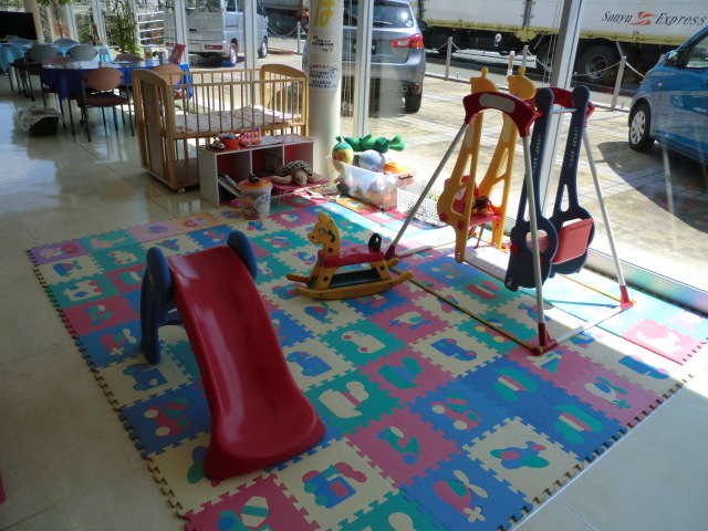 九州三菱自動車販売(株) クリーンカー鳥栖