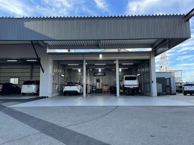 ハイブリッド専門店 ハイブリッド ワールド