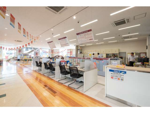 愛知トヨタ自動車(株) 名東店