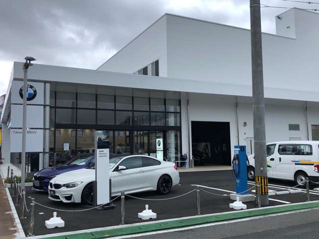 Yanase BMW BMW Premium Selection福岡西 サテライト