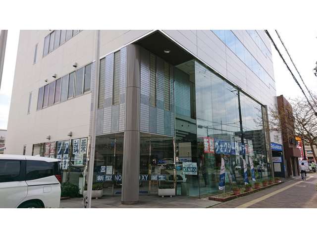 ネッツトヨタ中央大阪(株) 吹田店