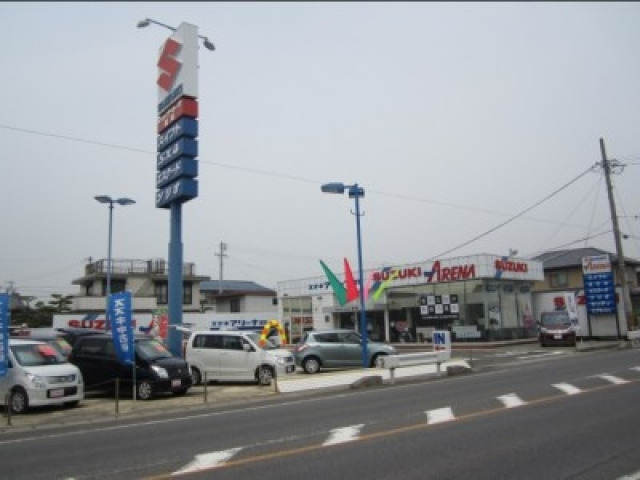 (株)スズキ自販三重 スズキアリーナ富田