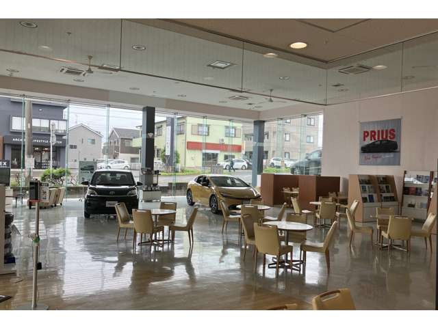 愛知トヨタ 刈谷逢妻店