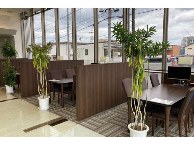 愛知トヨタ 茶屋が坂東店