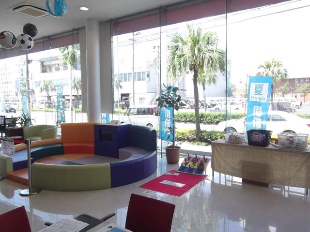 ホンダカーズ鹿児島 与次郎店U-Selectコーナー店
