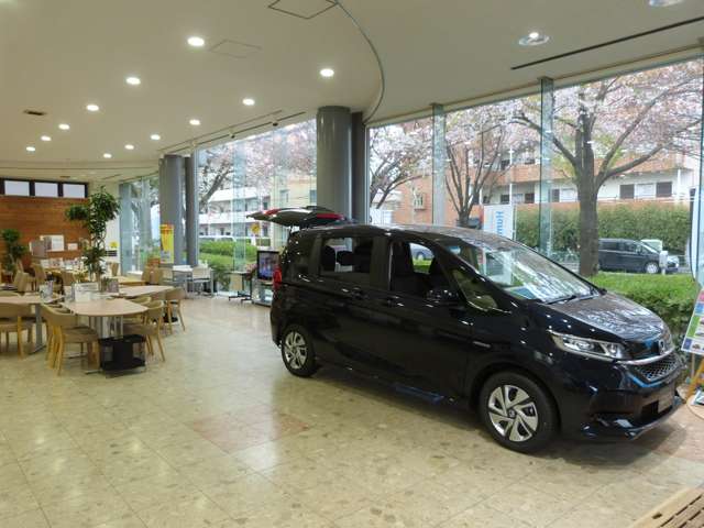 (株)ホンダカーズ東京中央 中村橋店