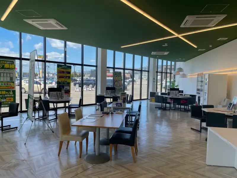 ガリバー函館新道店