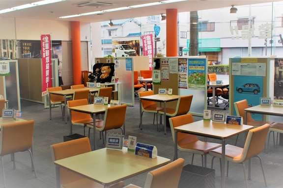 トヨタカローラ大阪(株) 畷店