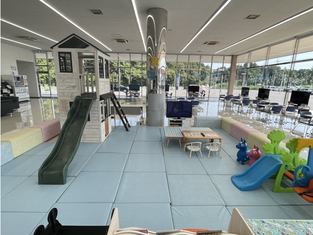 WECARS(ウィーカーズ) 石岡店