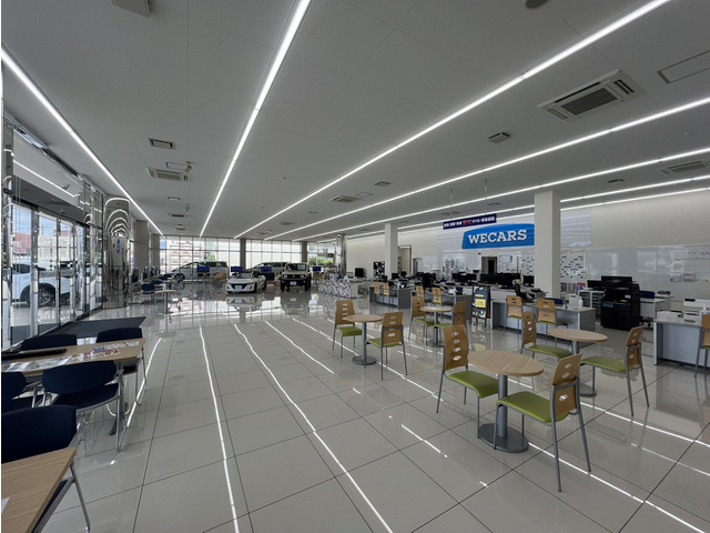 WECARS(ウィーカーズ) 高槻店