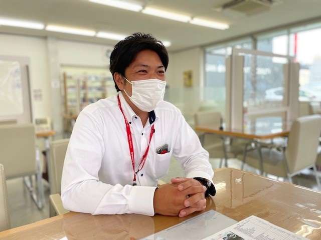 日産福岡販売 博多カーランド