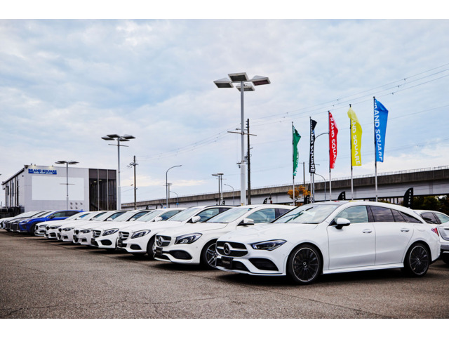 ヤナセブランドスクエア神戸ポートアイランド