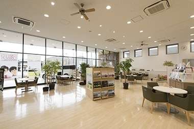 三重トヨペット(株) 四日市羽津店