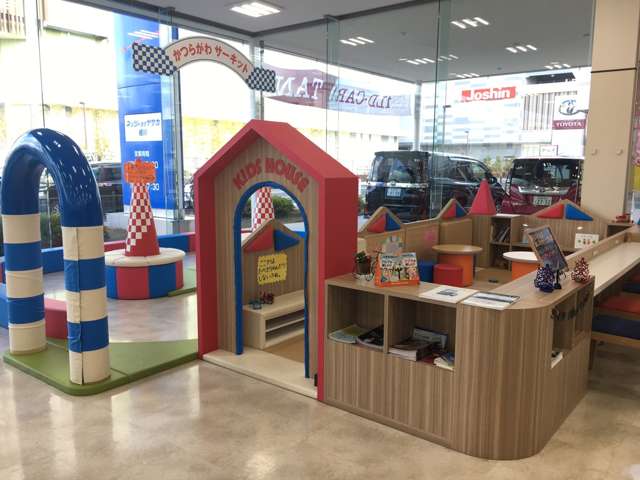 ネッツトヨタヤサカ(株) 桂川店