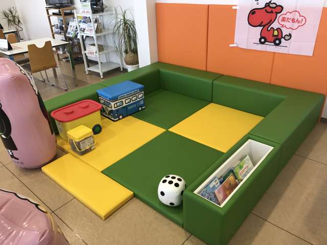 ユタカ自動車株式会社 ショールーム
