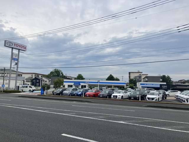 ネッツトヨタ静岡(株) U-TOWN 三島