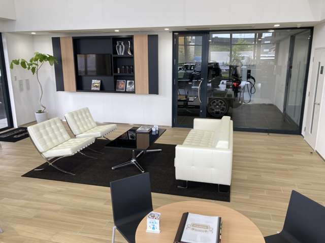 ジープ三重/中京クライスラー(株)