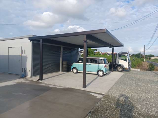 ヨシオカモータース