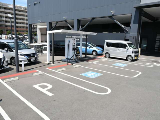 日産神奈川販売 Carスクエア戸塚踊場