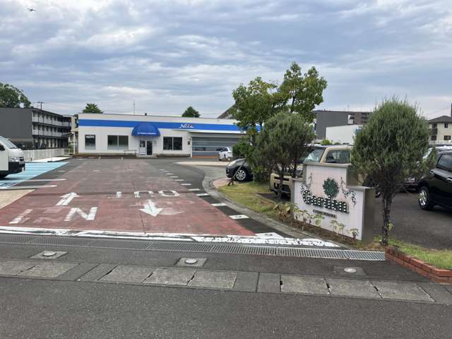 ネッツトヨタ静岡(株) U-TOWN 三島