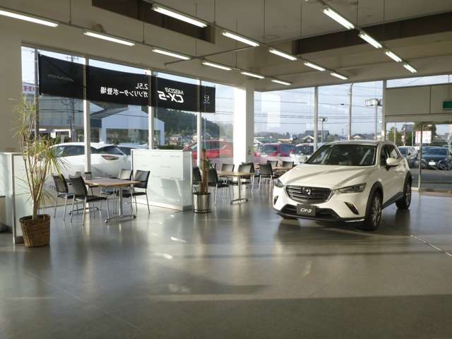 北陸マツダ 武生U-Carランド