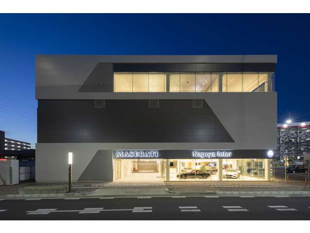 マセラティ名古屋インター