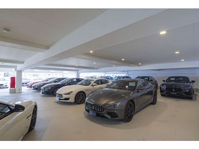 マセラティ名古屋インター