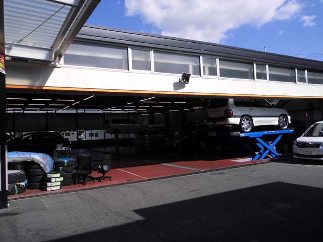 トヨタカローラ南海(株) 松原プラザ