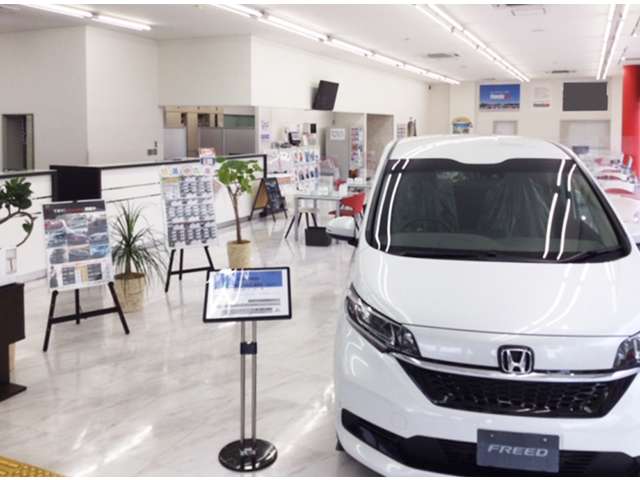 ホンダカーズ大阪 茨木東店 (Honda認定中古車取扱店)