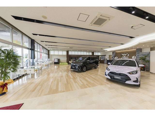 ネッツトヨタ青森 TwiNplaza弘前城東