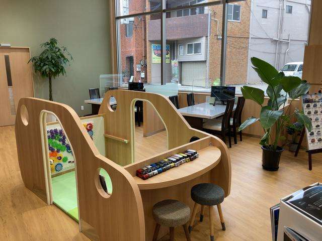 奈良ダイハツ(株) 生駒店