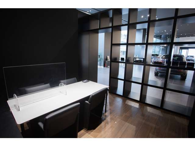 (株)関西マツダ ナンバ店