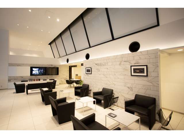 (株)関西マツダ ナンバ店