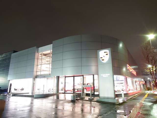 株式会社国際興業札幌 ポルシェセンター札幌