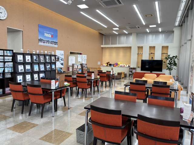 ホンダカーズ広島 西店(中広通り中古車コーナー)