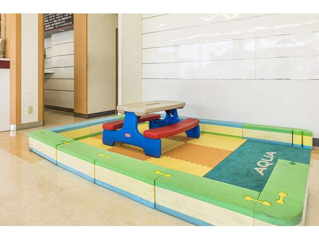 青森トヨタ自動車 TwiNplaza城下店