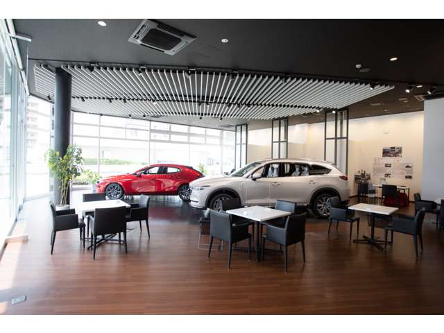 (株)関西マツダ 歌島店