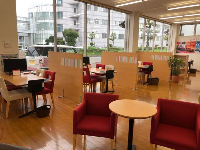 静岡ダイハツ販売 焼津店