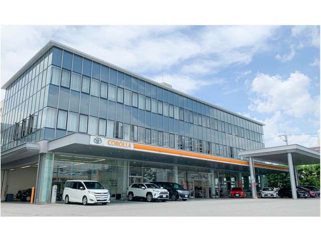 トヨタカローラ三重(株) トヨタカローラ三重 U-Car四日市本社店
