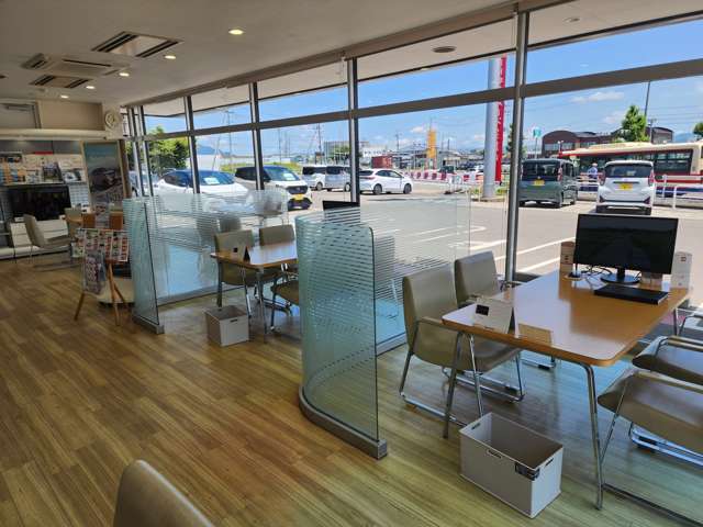 福島日産自動車 伊達店