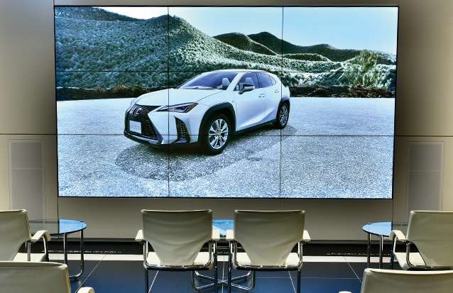 レクサスさいたま新都心