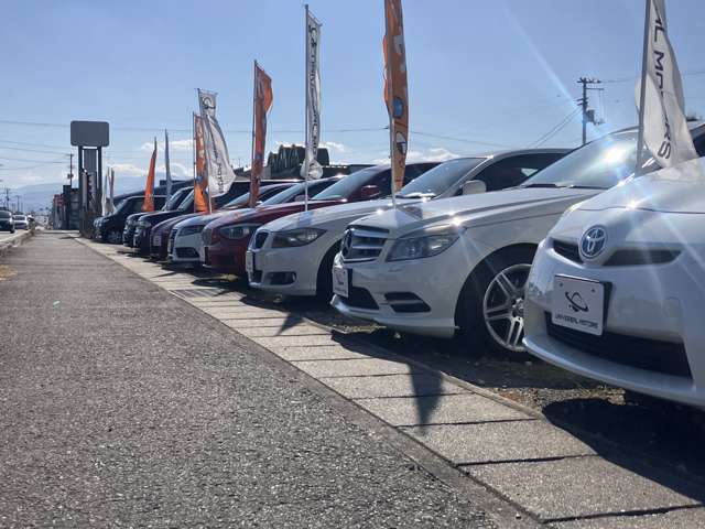 ユニバーサルモータース