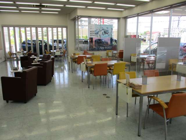 トヨタS&D西東京 U-Car立川富士見町店