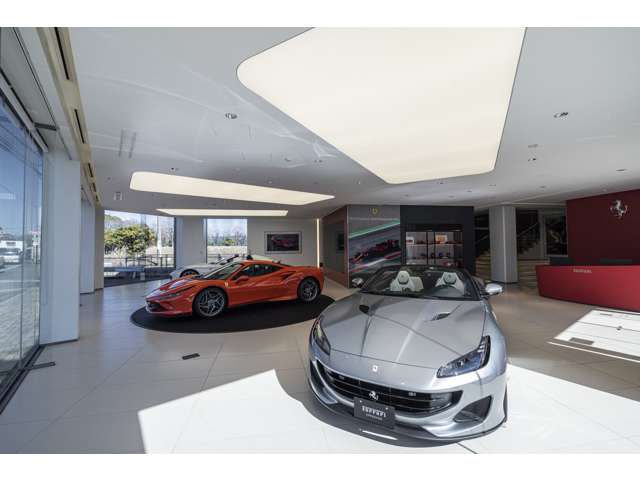 フェラーリ正規ディーラー European Version HAKATA