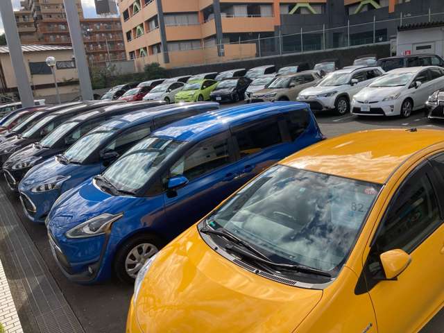 ウエインズトヨタ神奈川 WEINS U-Car 横浜狩場