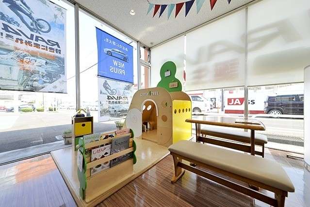 トヨタカローラ福島 北福島店