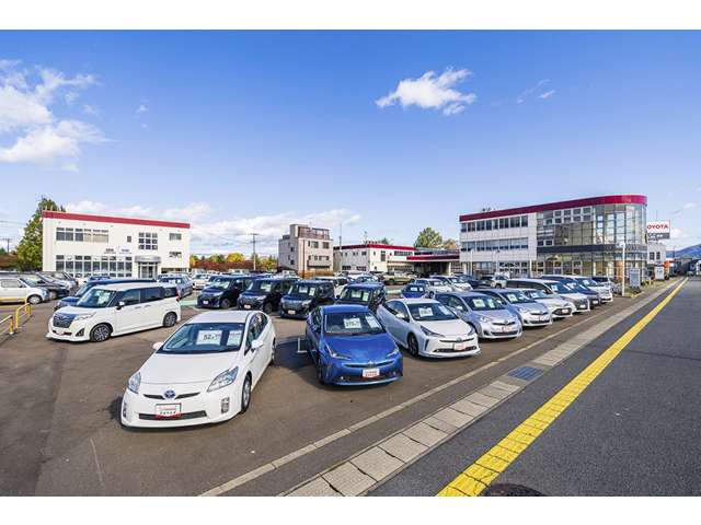 青森トヨタ自動車 TwiNplaza青森本店