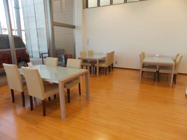 高知ダイハツ販売(株) 南国店