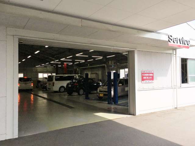 日産大阪販売(株) UCARS堺